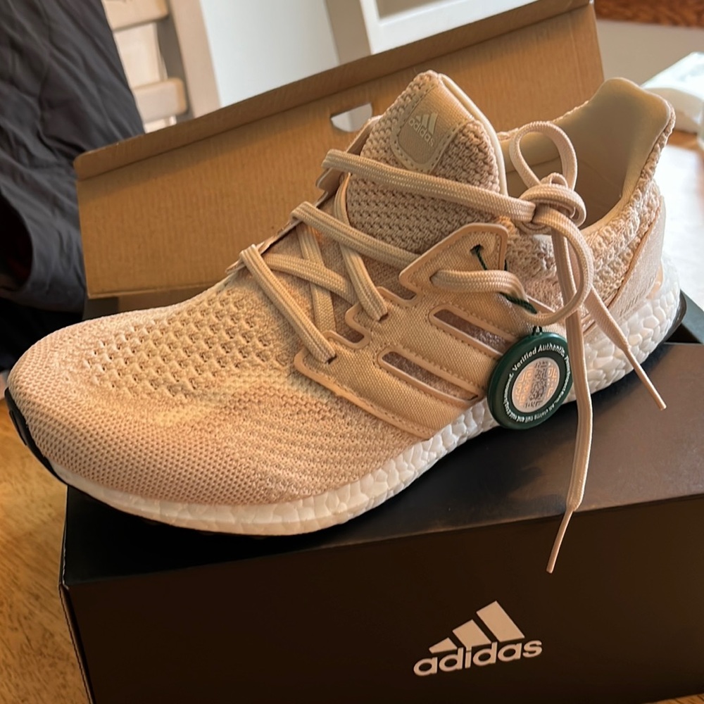 Adidas Ultraboost 5.0 DNA Ivory